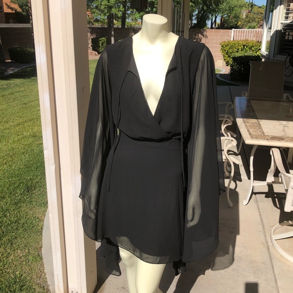 Nasty Gal Dresses & Skirts - Amazing Dress